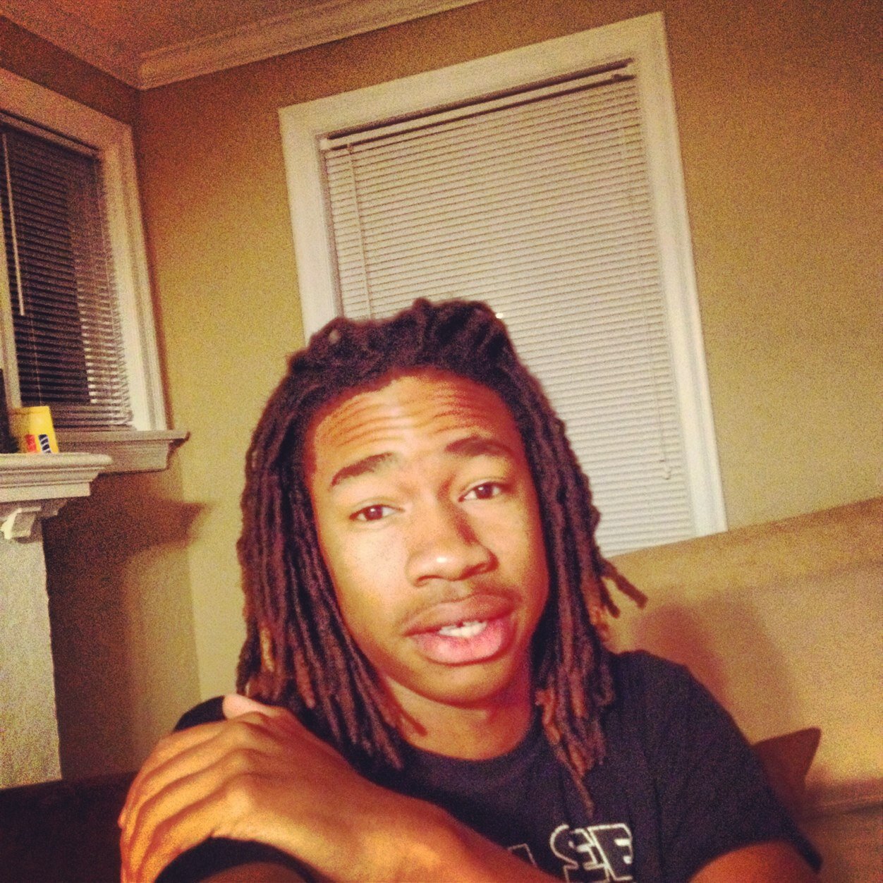 U CANT TELL ME SHIDD BITCH