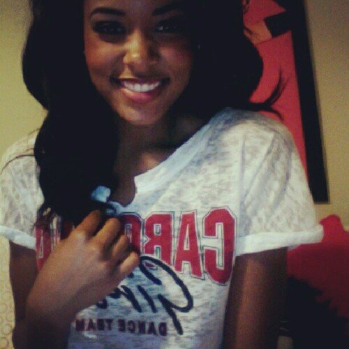 KarolyBuilder's profile picture. Things I'm good at: Pushing people away, sleeping, screwing things up, forgetting to text back, eating.