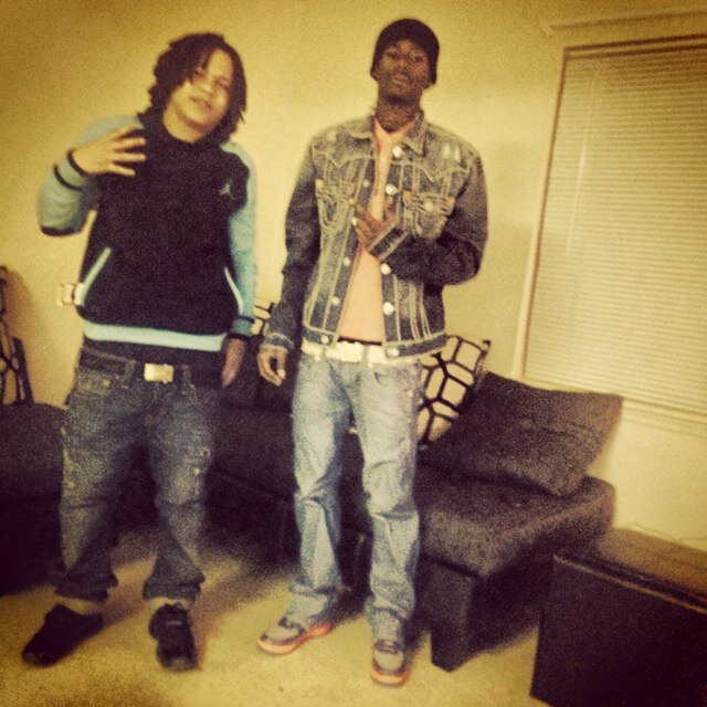 mob figure eat wit da niggas that a starv wit ya, #TeamRasta
