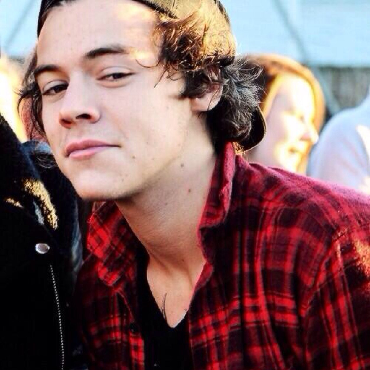 I make headers . Hmu ✌️ Harry styles is hot