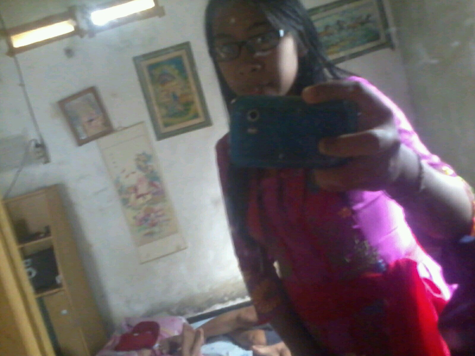 tariputriutami's profile picture. gak ada kata pacaran sebelum jadi orang yang sukses