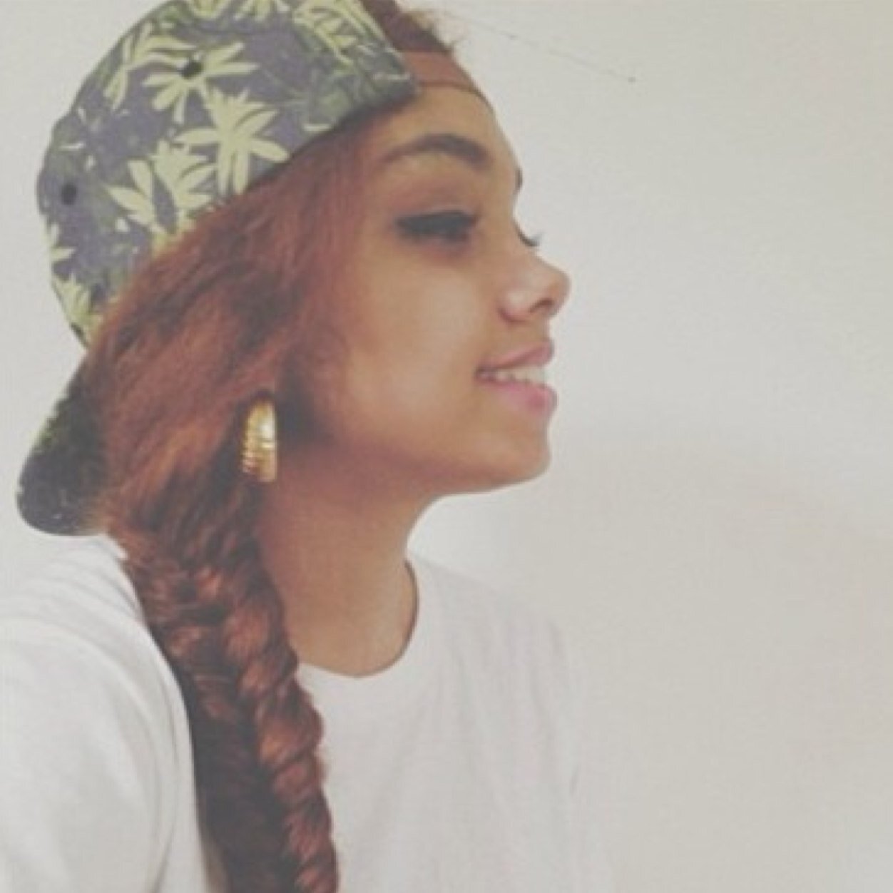 I may not be the most beautiful, but im pretty damn close. @JordynDaTrill_ ( i love my big bro tre tre ) Bae/bff: @D0peUnicorns -zimmybear-