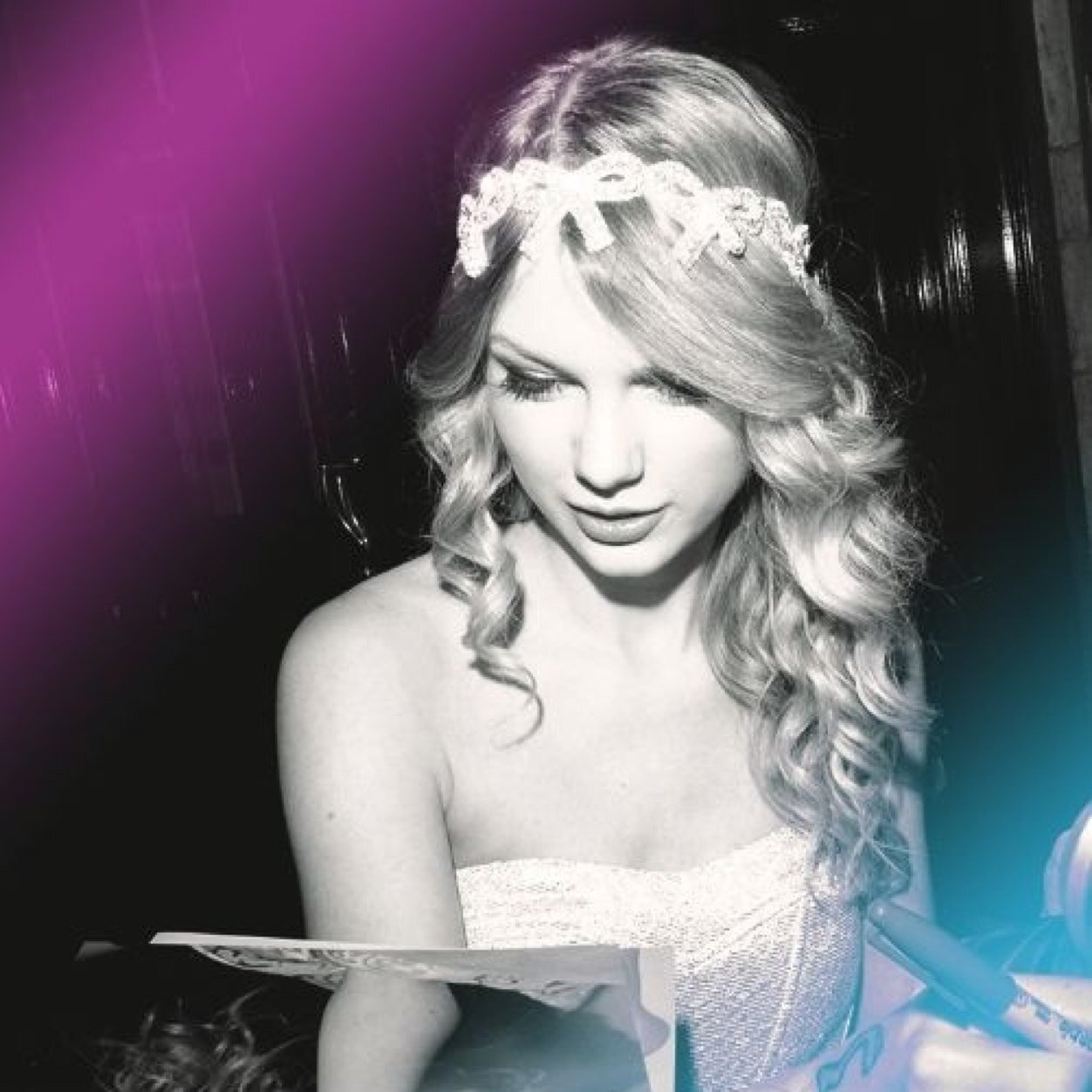 taylor unicorn she's too fab ilhsm