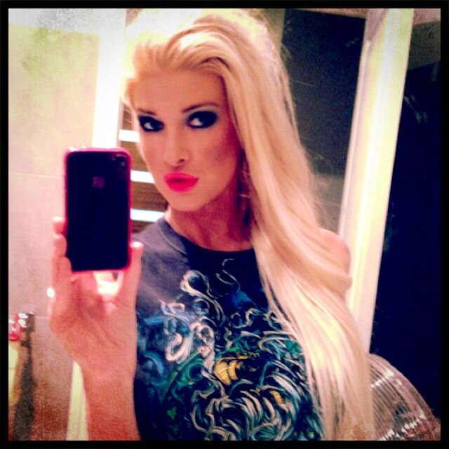 JoleenAbramson's profile picture. Music + Food + Sleep = My Life.