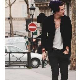 NO ME SIGAS, SIGUE @zaynismyheroi A DA FOLLOW BACK {PIDELO} TE ESTOY REGALANDO UN SEGUIDOR./ follow @zaynismyheroi and I will follow back