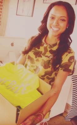 ArdyceFerrino's profile picture. If couples who are in love are called 'love birds', then couples who always argue should be called 'angry birds.'