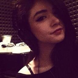 I love @ChrissyCostanza , @BillyUnger and @NiallOfficial .I'm a huge fan of them  My baby::: @BillyUnger ..*SMILES*