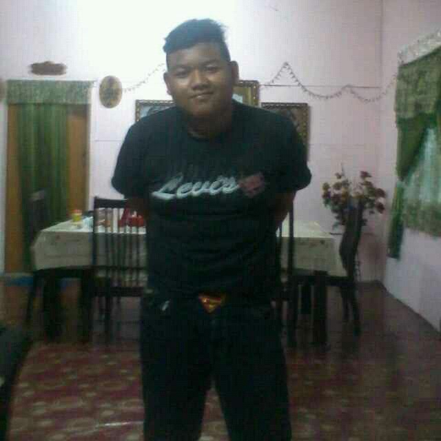 muhamad fais , 16 ,Merang ,Terengganu