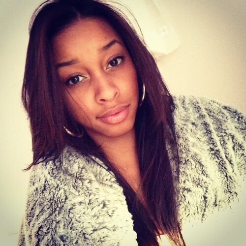 EllynnBlanchonn's profile picture. Crush: Hey ;) Me: *Retard mode activated*.