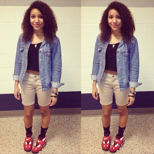 ArdeneSemenisch's profile picture. Smiling on the outside, falling apart on the inside