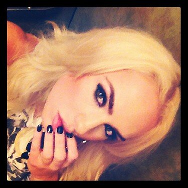 FaniaFriedl's profile picture. Some things are meant to happen and bound to be. Sometimes in spite of difference or against all odds. It's written in the stars.