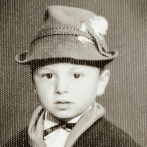 loukisios's profile picture. 