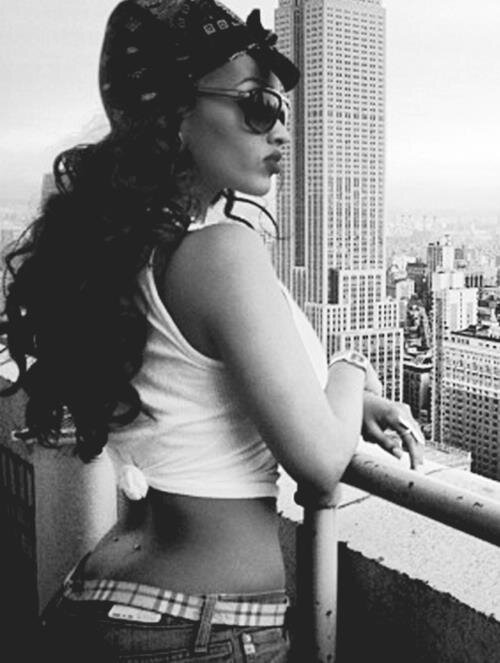 CatrionaSimkins's profile picture. It's alright to lose your pride over something you love, but never lose something you love over your pride.