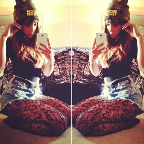 I want a guy who promises me nothing, but tries to give me everything.