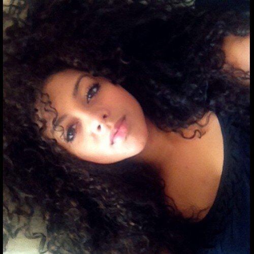 ArdraPardini's profile picture. Thing that kills a girl: When her boyfriend has the same class as her and he ignores her and hangs out with other friends.