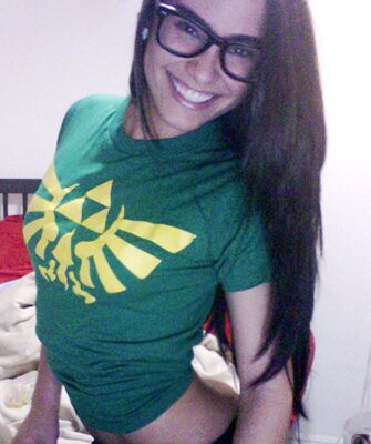 DarbSones's profile picture. Its better to be alone than being with someone who makes you feel alone.