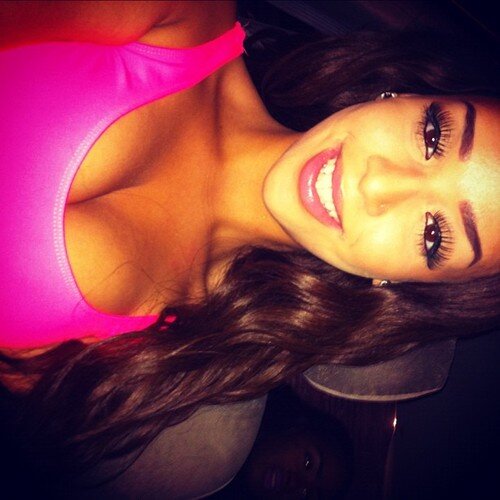 AmaletaChampel's profile picture. Those nights where music is your only best friend.