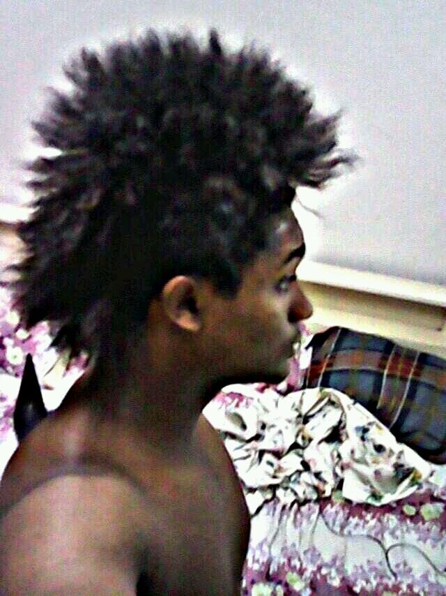 Real dude.follow and i will do same. cnt stand hypocrites!!!be your fuckn self!