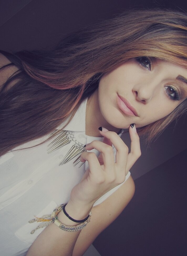 I hate feeling jealous when we're not even together.