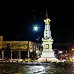 Komunitas para pecinta Jogja yang hobi fotografi, hunting-hunting, jalan2 , suka makan2, nulis2 atau traveling di Jogja.