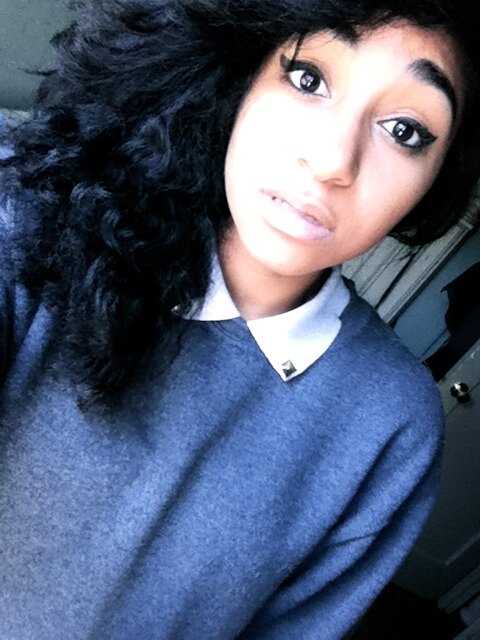 ChandraPazos's profile picture. You must not be scared of losing that special person, just live in the moment and don't think about what could happen.