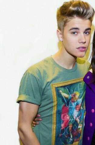 ShahShazmi583's profile picture. 