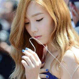 ParkHyoJin122's profile picture. Nothing is Woth it, If you Weren't Happy :) :)) :)) :0l;d[dslcl