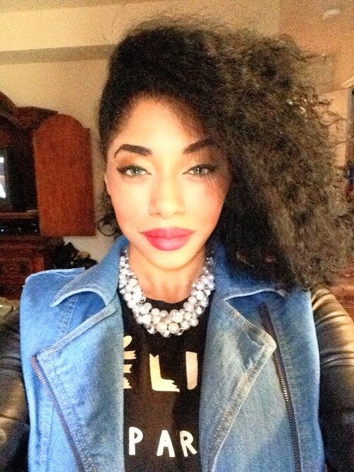 Dimples are so damn attractive.