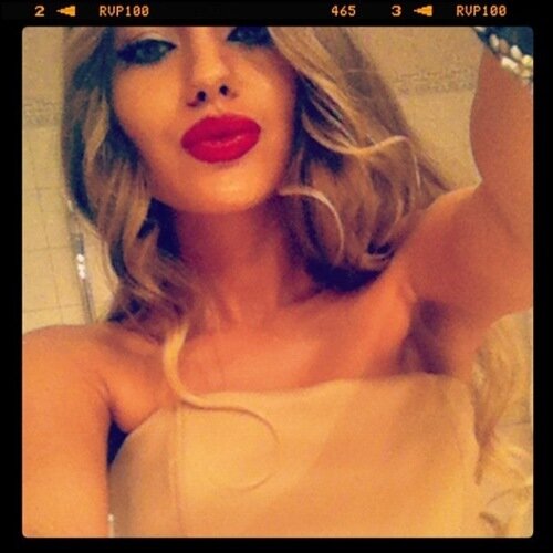 ElseIori's profile picture. That annoying moment when you're talking, then interrupted & can't remember what you were talking about.