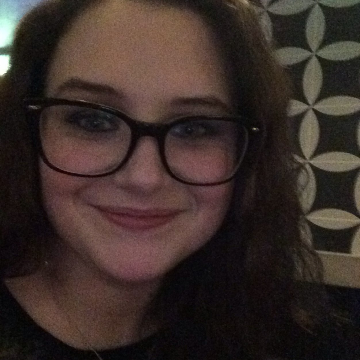 SaresyGibbons's profile picture. 