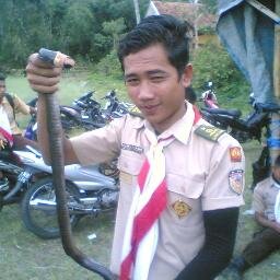 “kadang kita pernah terjatuh karna kaki kita sendiri” .
#cowok rasa leci 696