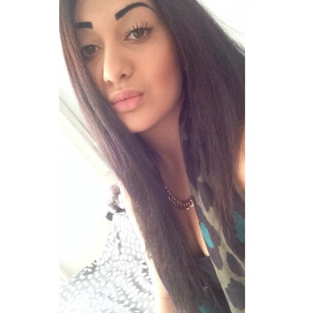 tinataleghani's profile picture. Persian