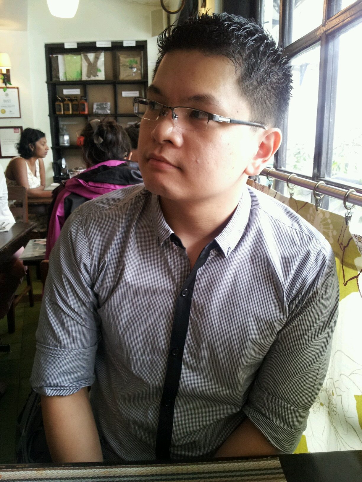 banker, sports enthusiast, traveler, financial planner, entrepreneur, loved by Jesus.