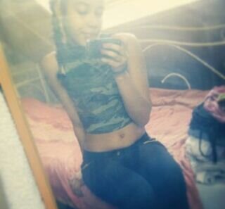 -lief /klein /cutte \vervelend /cabo / 15+      -babe iiloveuu x Seymaa    -iilOve yOu soO damn much @illovennaix_ ♡!