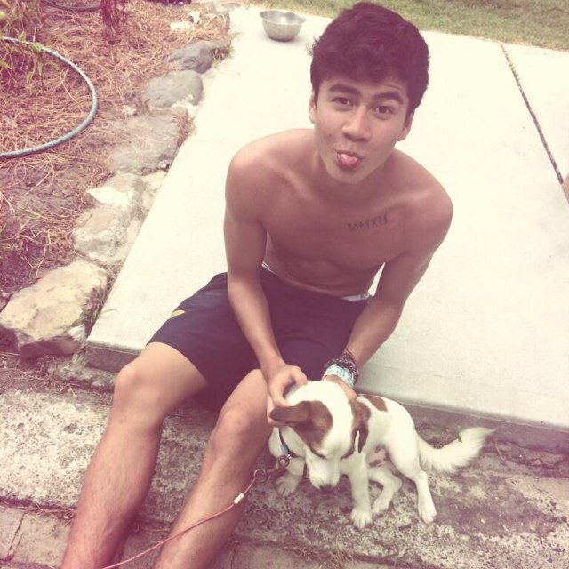 follow @hannah_tamplin for a dm to @luke5sos @calum5sos and @5sos xx