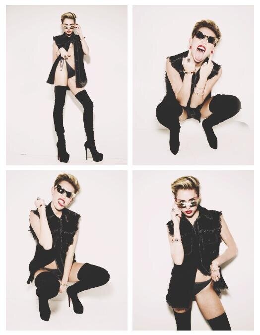 #Smiler Love Miley Ray Cyrus 3 3  Obsessed by @MileyCyrus~#Smiler~#BANGERZ~DLB/M3E~14~#MCTWERKTEAM