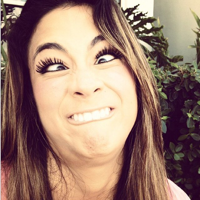 I GAVE YOU A FREE FOLLOW, PLS FOLLOW @DaAriMuffin IN RETURN ILY!! THEY FOLLOW BACK