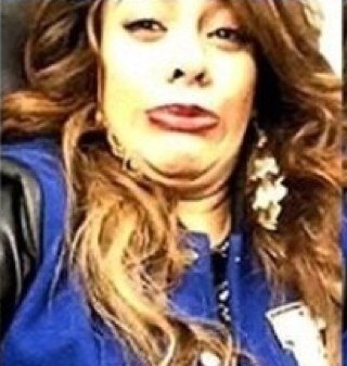 I GAVE YOU A FREE FOLLOW, PLS FOLLOW @DaAriMuffin IN RETURN ILY!! THEY FOLLOW BACK