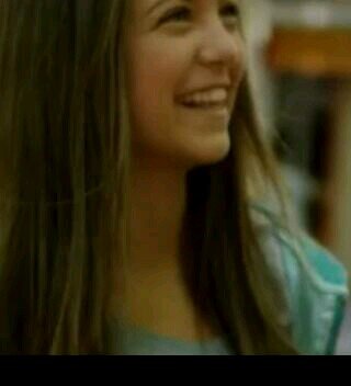 AnaMena actriz,guapa ,simpatica.. eso y mucho mas es una personita especial Te quiero @AnaMenaMusic