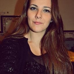 Almuweed's profile picture. A mi no me prometas ,a mi me demuestras .