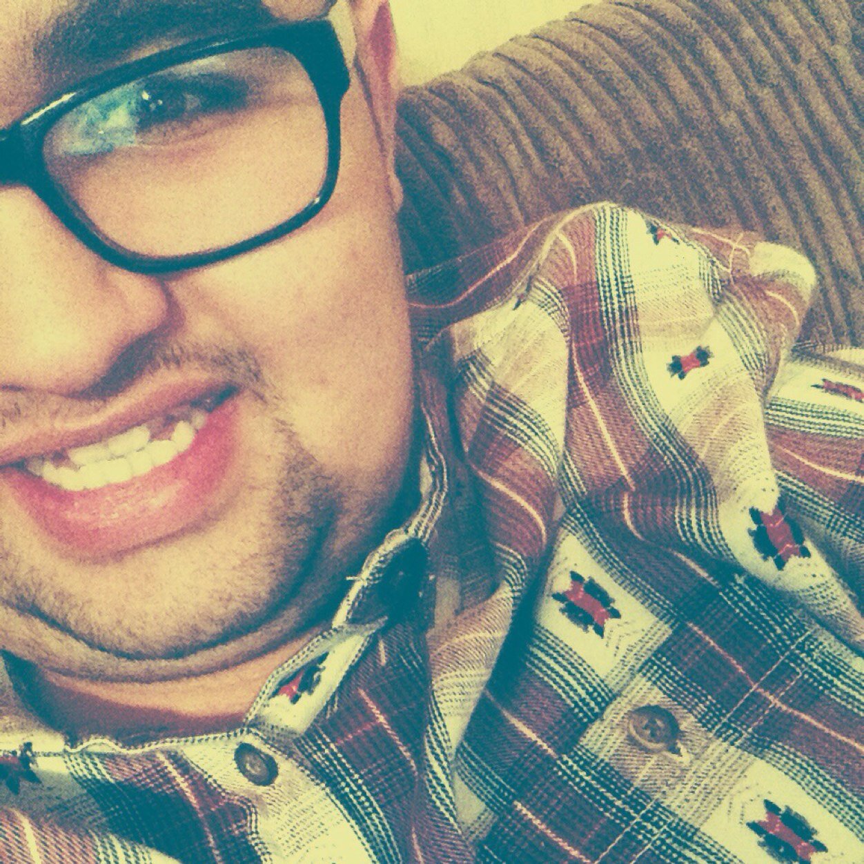 FaizanJamieBroughton;18YearsOld;follow me on instragram; faizanjamie
#teamfollowback
