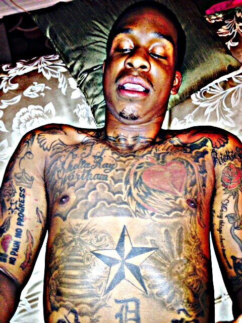 #ThousandAire If you Cool with me Fool with me. #LC*14 #inked Kik:RickieMuthafuckinB #Kobe24
