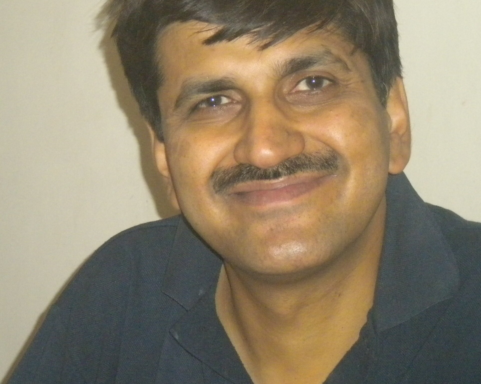 Happy & successful person, Finance professional, Following AAP curiously for a transformation in Indian political scenario in general elections 2014