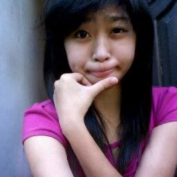 harus jadi orang sukses ,, Follow @Intan15687331