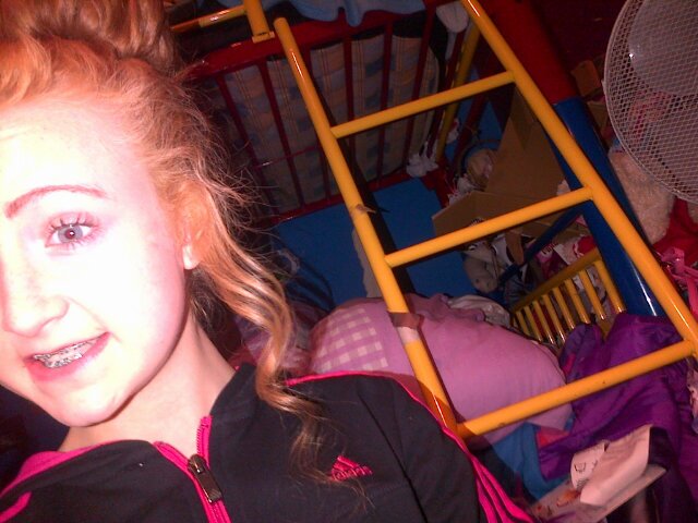 Follow Me Please&ill follow u back!☆★