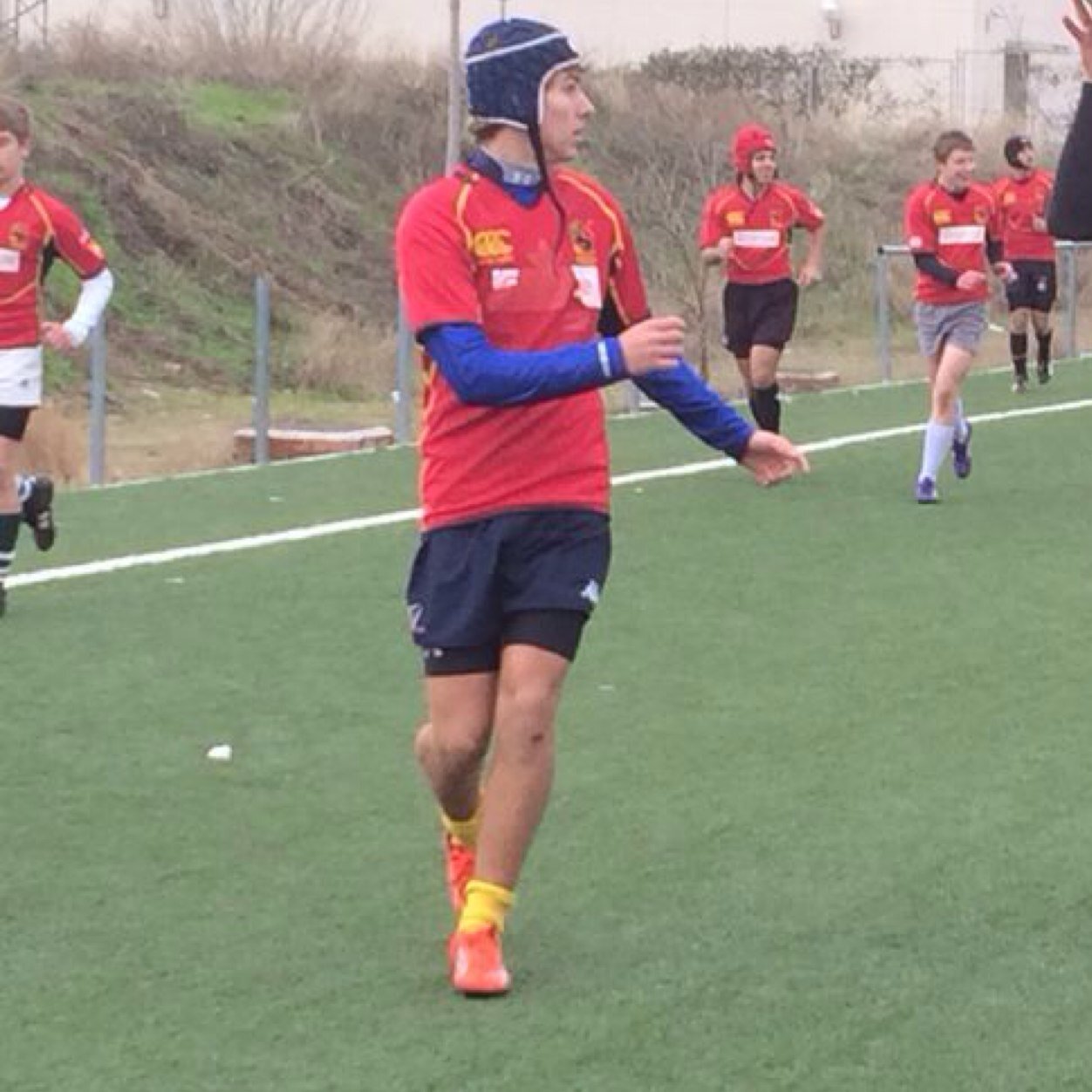 ESPAÑOL, CAZADOR ,MADRIDISTA y jugador del CANOE RUGBY CLUB