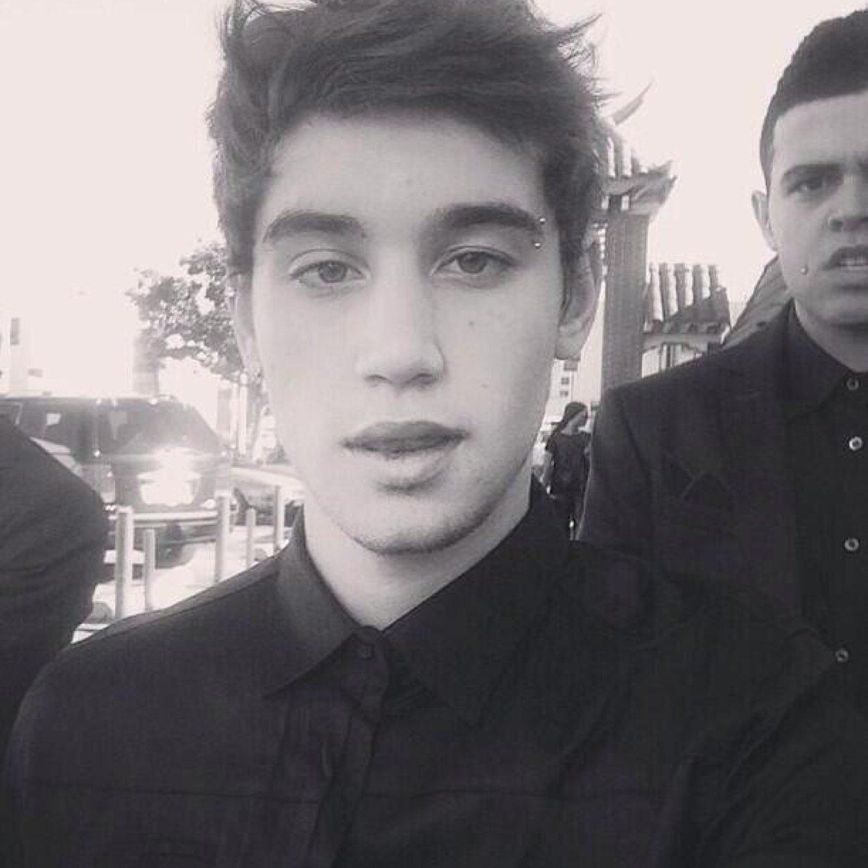 Read my One Direction fanfic: Main Twitter: @beaniecalumx