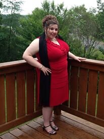 hi my name is Victoria collier I am 23 I am friendly I like to hang with friends  go on computer and have fun