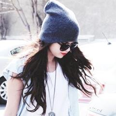 dont follow me here go follow @bieburswut & @biebursgomz for a follow back