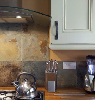 Fitting kitchens is an ART!